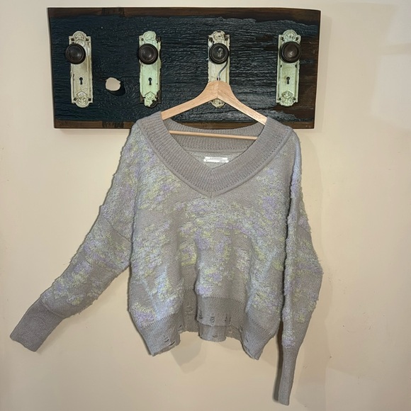By Anthropologie Purple Beige Textured Oversized V-Neck Sweater Size XS - Picture 4 of 16